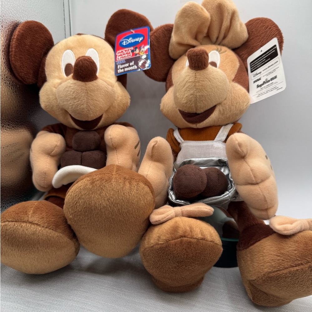 Disney SEGA collab Mickey & Minnie Flavor of the Month Fudge Prize redemption
